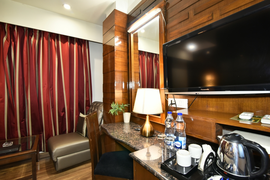 Studio Room