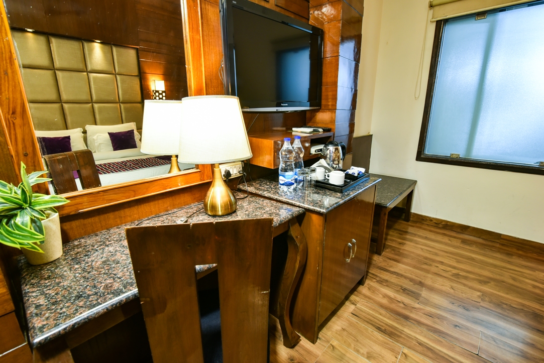 Studio Room
