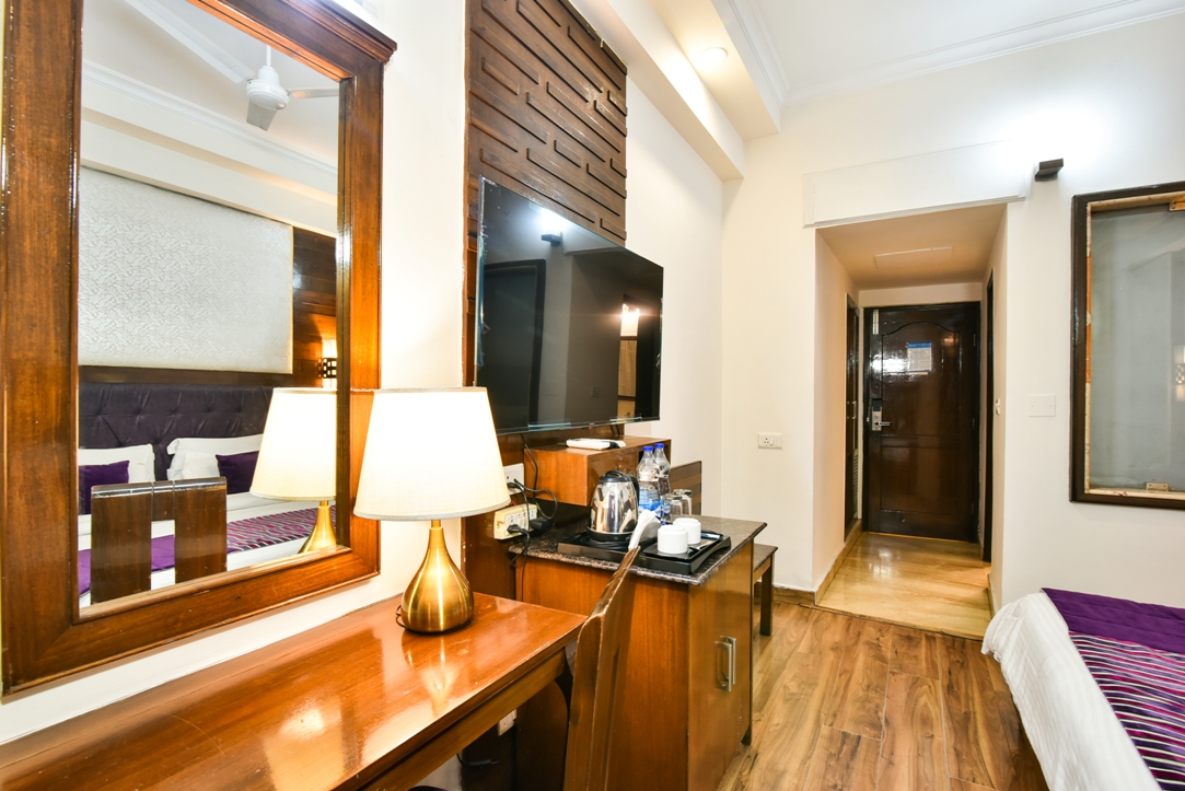 Boutique Room
